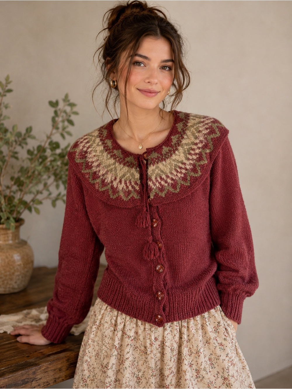 Vtg Neiman Marcus Hand Knit in England 100% Wool Fair Isle Capelet Sweater M